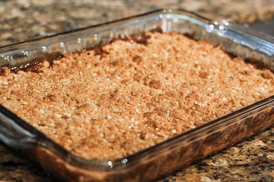 apple crumble in a casserole dish.